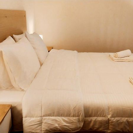 Uni Island - City Center Suites 伊拉克利翁 外观 照片