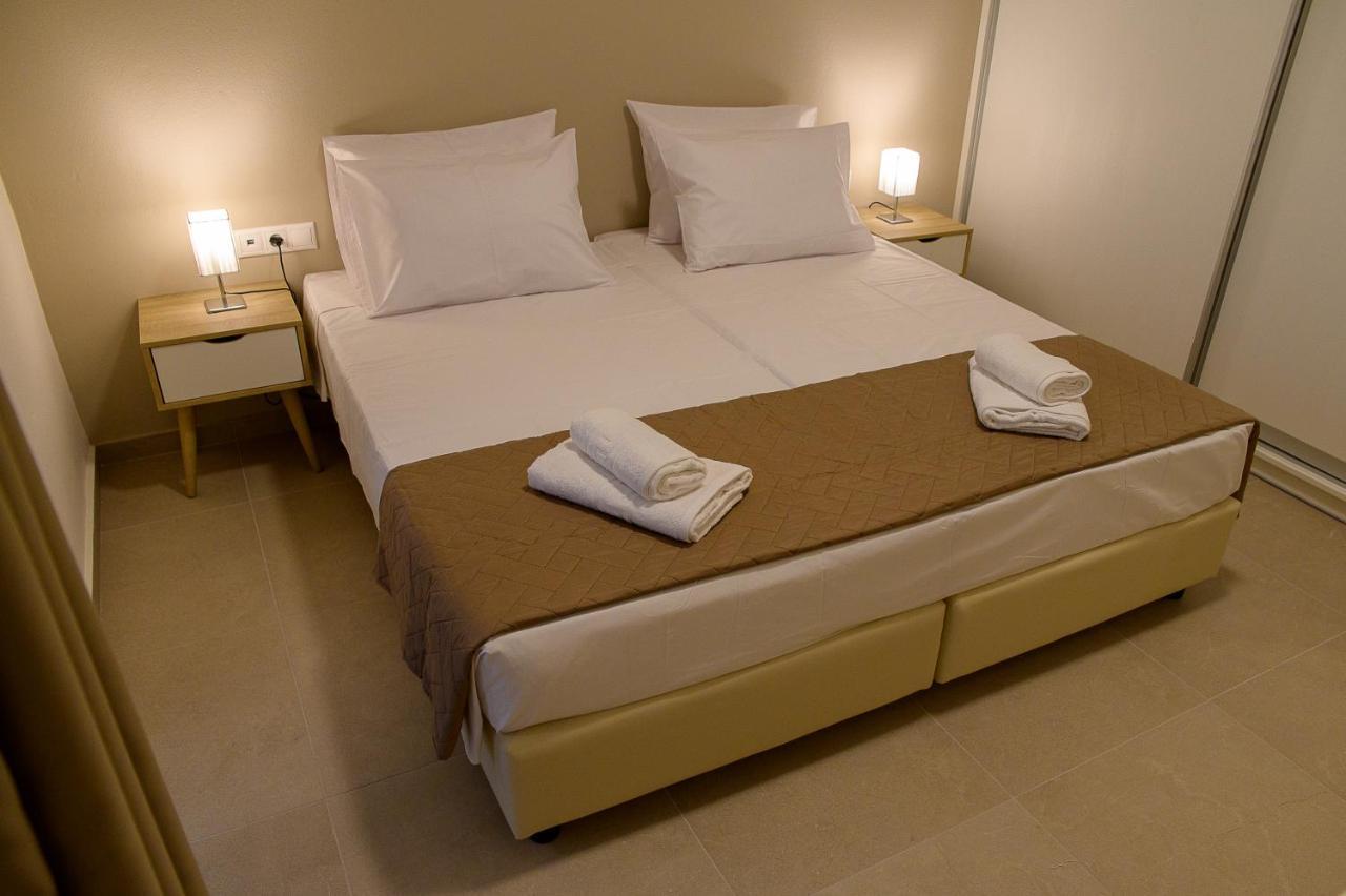 Uni Island - City Center Suites 伊拉克利翁 外观 照片