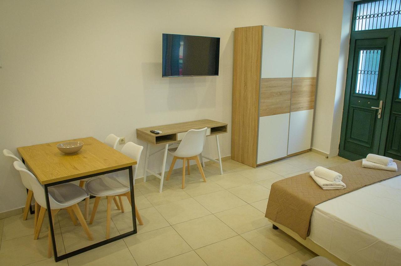 Uni Island - City Center Suites 伊拉克利翁 外观 照片